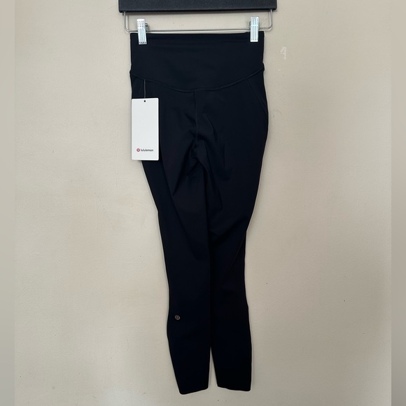Lululemon *SEAWHEEZE*  Base Pace HR Reflective Tight 25"! NWT - Picture 4 of 6